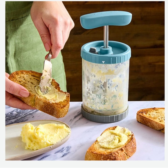 Pampered Chef Whipped Cream Maker EUC - Picture 12 of 12